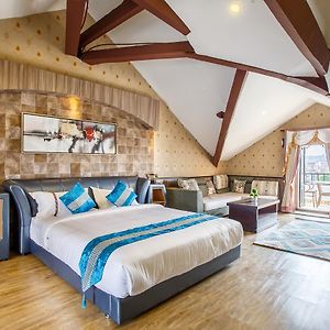 Royal Empire Boutique Hotel
